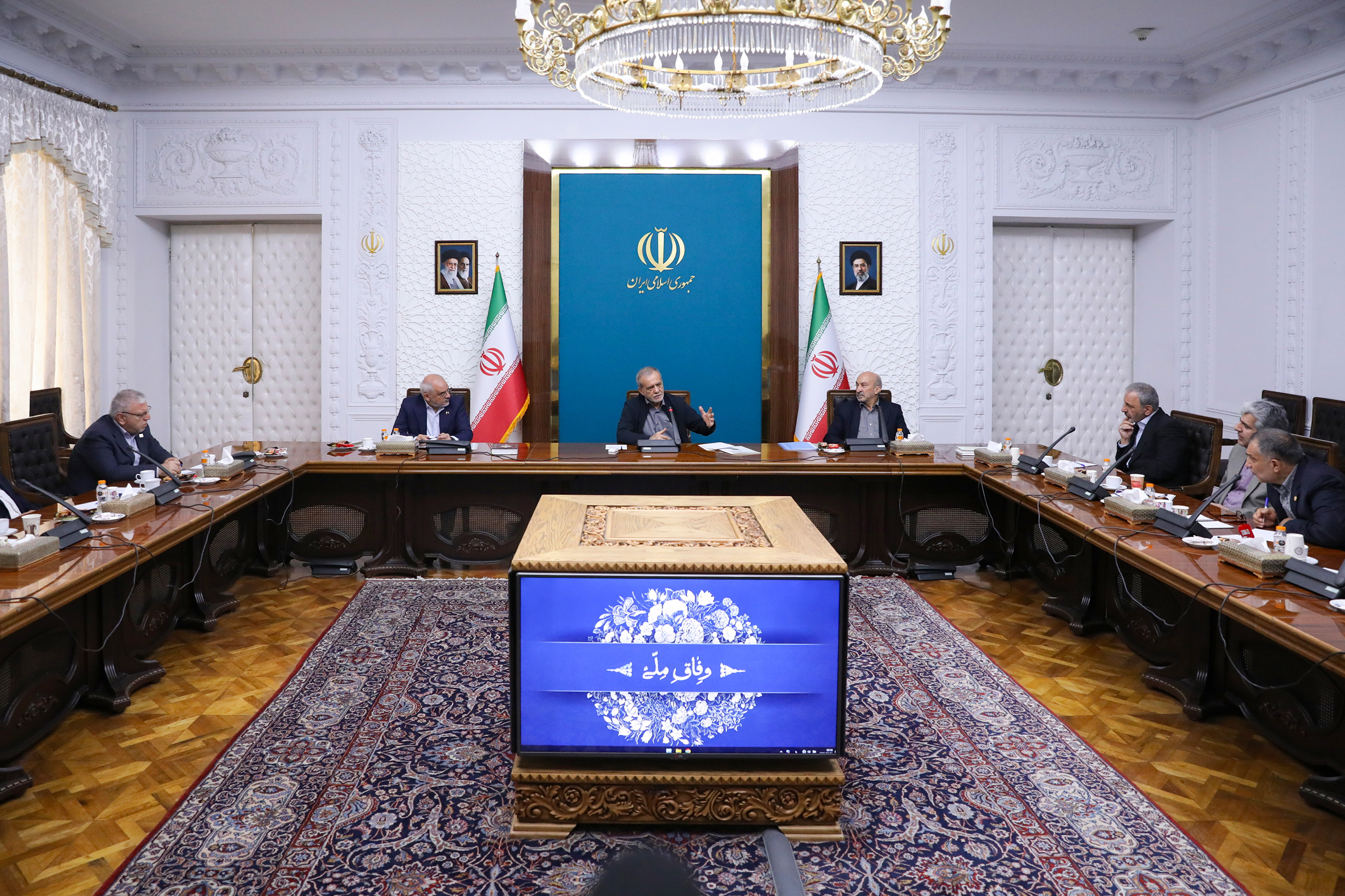 تقویت پیوند دولت و نظام آموزش عالی برای حل مسائل کشور